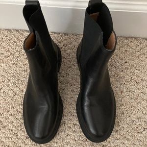Madewell Chelsea Lugsole Leather Boots 7.5